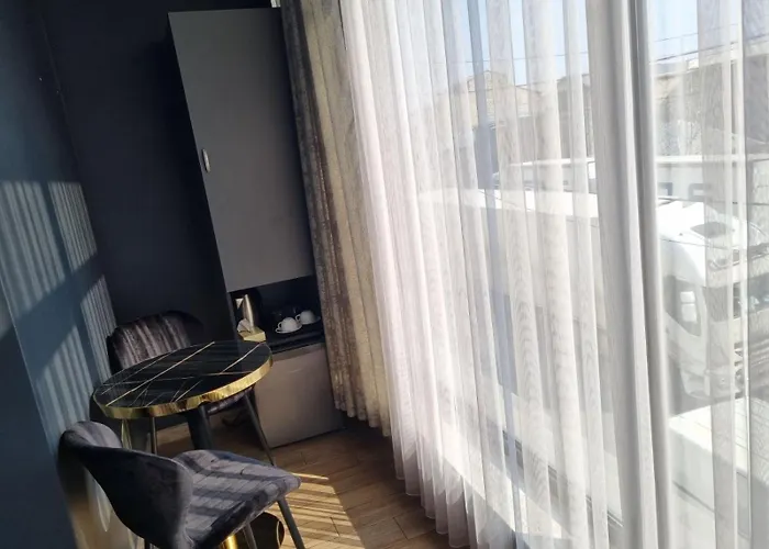 Days Hotel